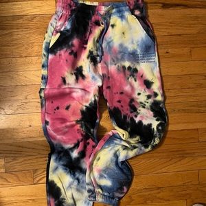 BALANCE VITALITY tie dye sweats